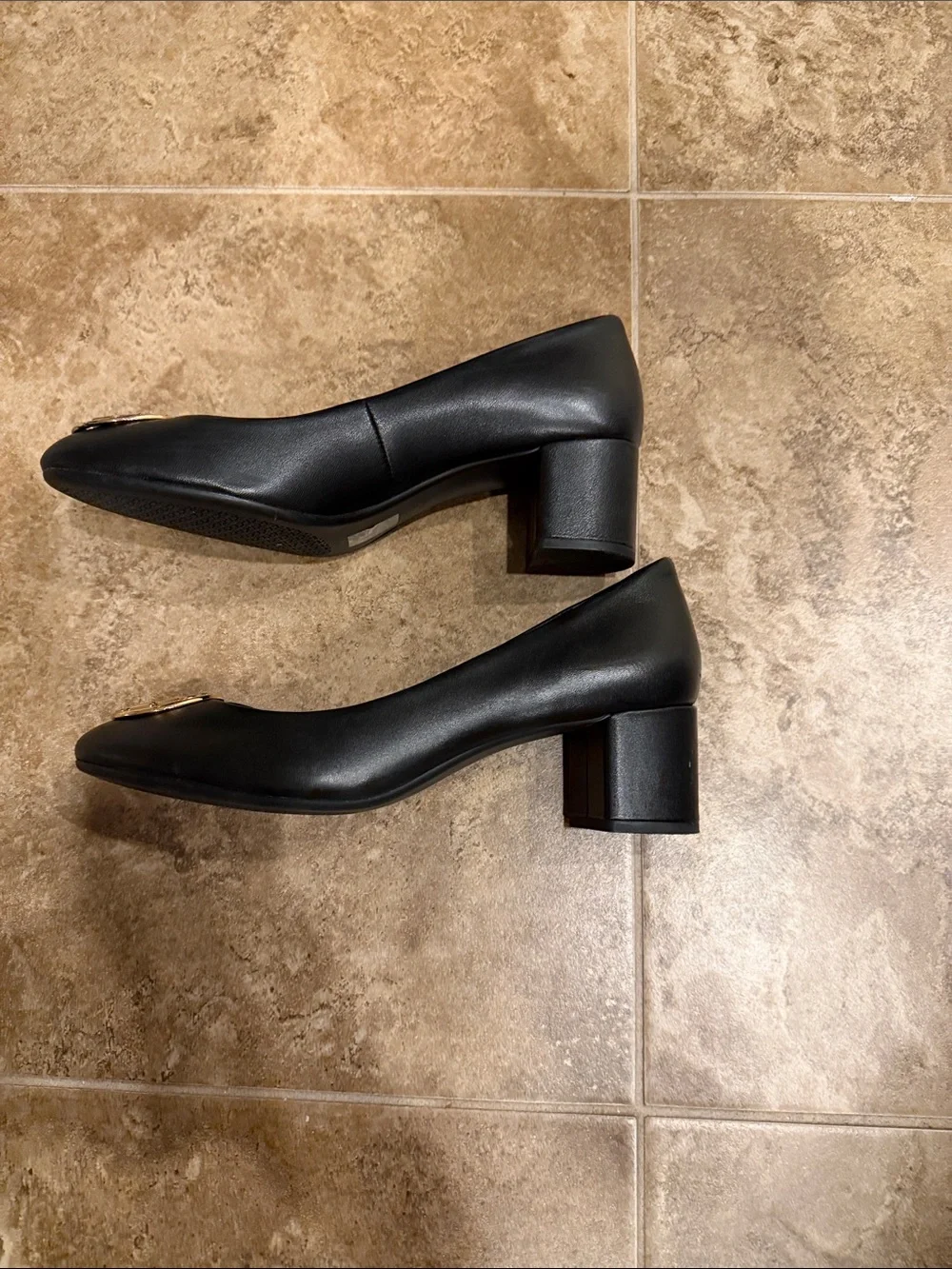 Tory Burch Black Leather Block Heel Pumps with Gold Logo Medallion-never worn
